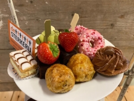 Foto van High tea (vanaf 2 persoon te bestellen)                                               &euro; 17,49 per persoon