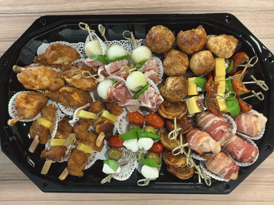 Foto van 25 Tapas hapjes